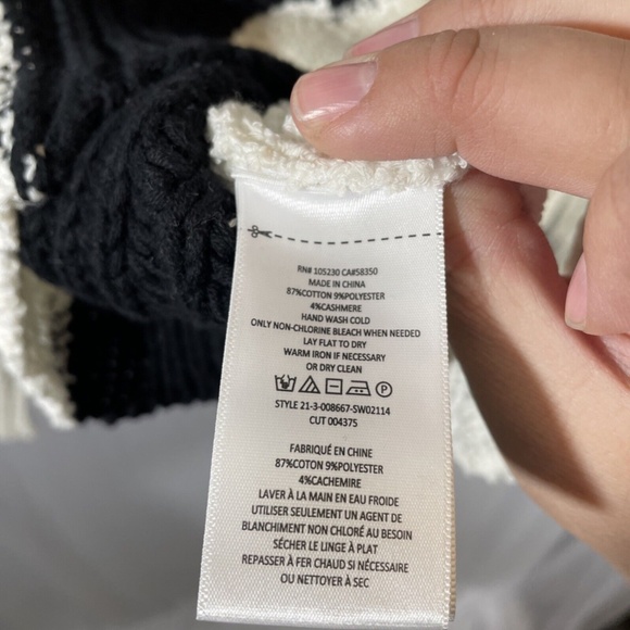 NWT $298 Joie [ Small ] Chadsey Cotton Blend Sweater in Caviar‎ Porcelain - Picture 13 of 15